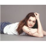 Anne Hathaway signed 10 x 8 colour Photoshoot Landscape Photo, from in person collection