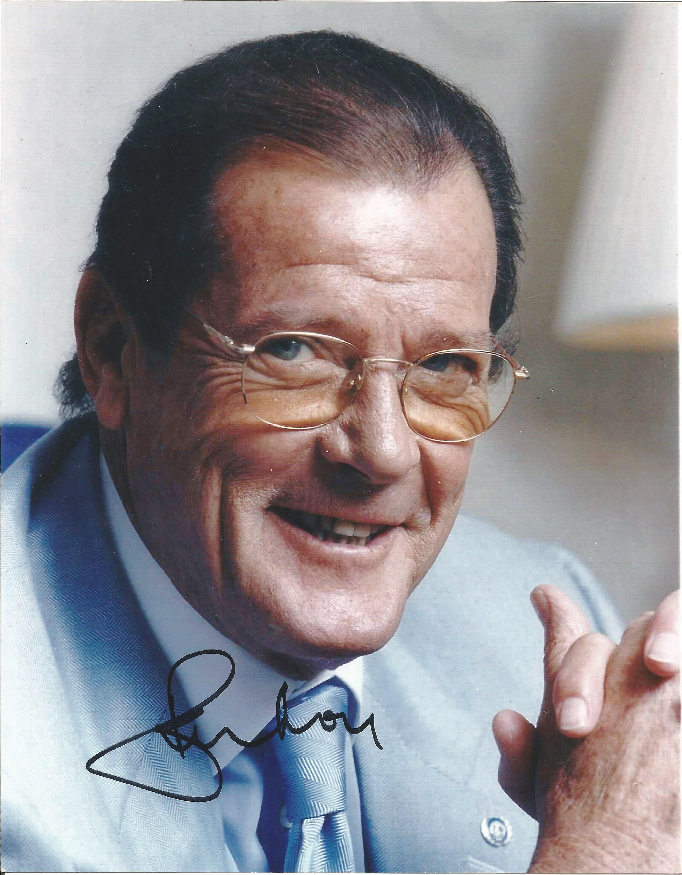 Roger Moore signed 10 x 8 colour Photoshoot Portrait Photo, from in person collection autographed at