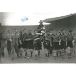 Sammy Smyth Signed 1949 Wolverhampton Wanderers Fa Cup 8x12 Photo. Good Condition. All signed pieces