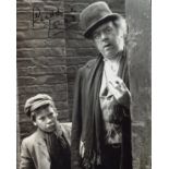Freddie Jones: 8x10 Photo From The Film 'The Elephant Man' Signed By Actor Freddie Jones. Good