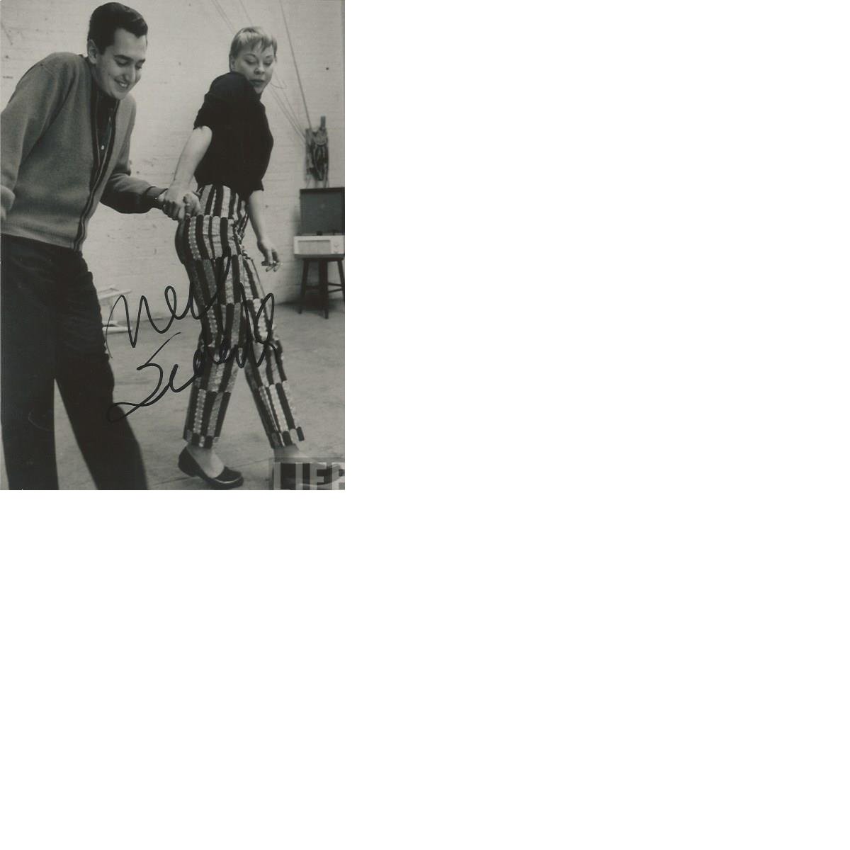 Neil Sedaka signed 7x5 b/w photo. Good Condition. All signed pieces come with a Certificate of
