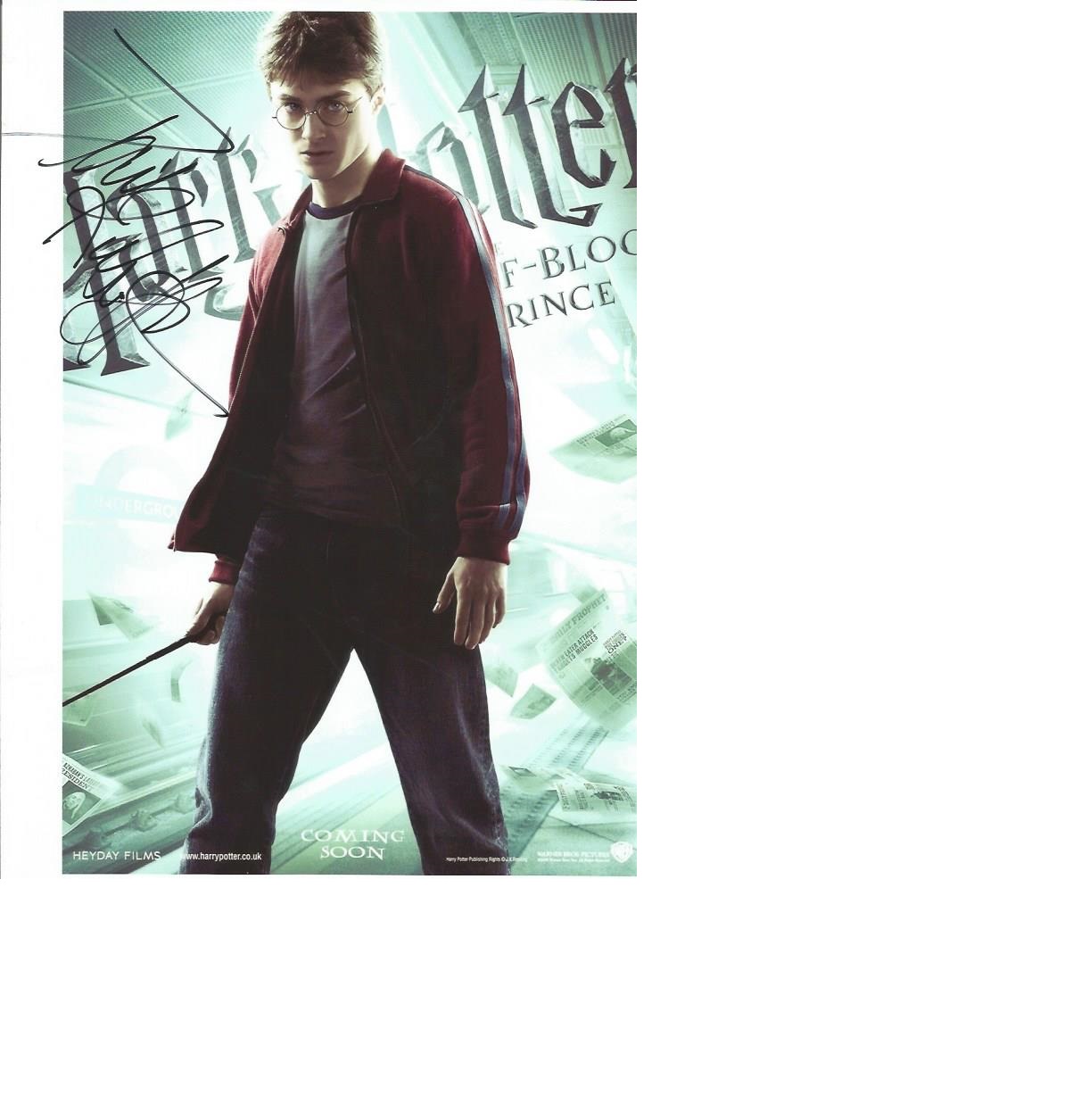 Daniel Ratcliffe as Harry Potter signed 12 x 8 colour wizard photo, scarce and highly collectable.