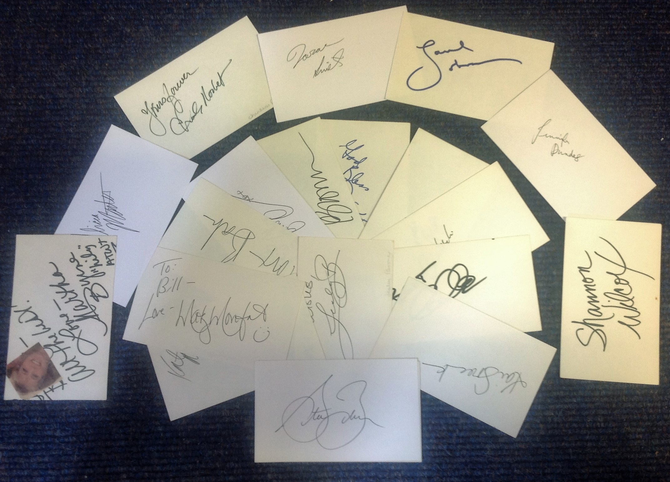 20 of Hollywood TV and Film signed white cards, James Mitchum, Sara Suzanne Browne, Gilles Chiasson,