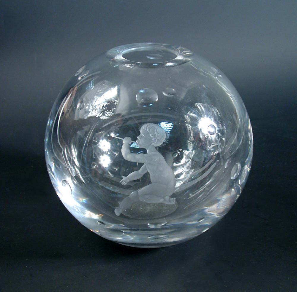 Vicke Lindstrand for Orrefors, a glass 'Bubble' vase circa 1938, engraved by Karl Rossler, the