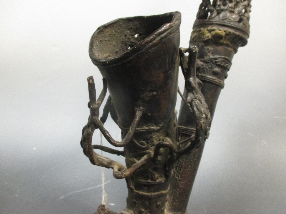 A Cameroonian bronze pipe 58cm long - Image 5 of 6