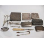 Group of silver to include a Victorian card case, cigarette cases etc