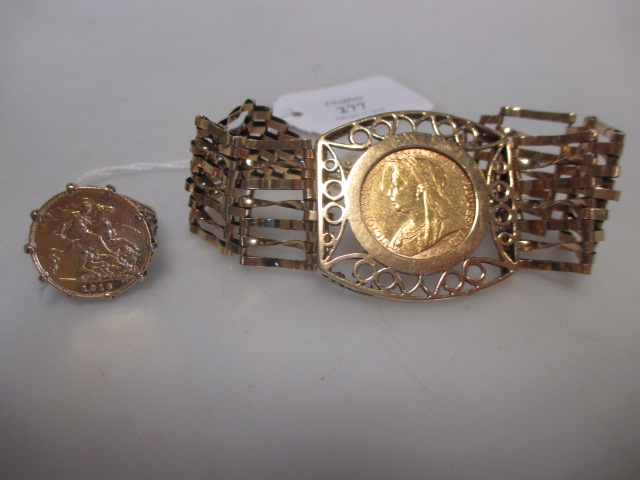 A sovereign bracelet, the 1900 sovereign set in a 9ct mount to a 9ct gate bracelet, together with