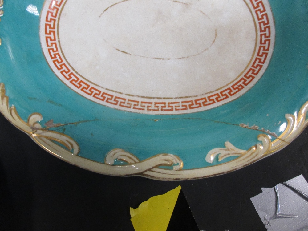 A set of ten Paris 'Angouleme' sprig plates together with a pottery part dessert service (16) Five - Image 3 of 5