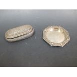 An Eastern oval lidded box, and an Eastern octagonal stand (2)