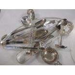 A quantity of silver flatware and other small silver, 20oz