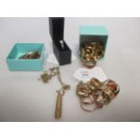 A quantity of mixed 9ct jewellery to include earrings, rings, chains etc (gross approx. 73g)