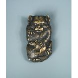 An early 20th century Japanese brass cat vesta, 7cm (2.75 in) high