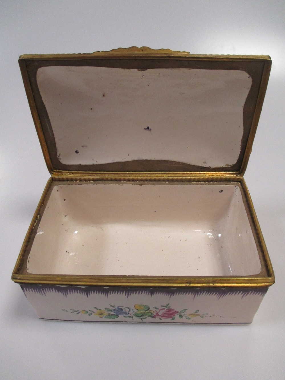A French 19th century table casket with gilt metal mounts, marked on the underside 'Sceaux' with - Image 4 of 4