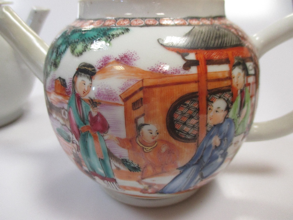 An 18th century Chinese famille rose tea pot and another in Mandarin palette - Image 5 of 8