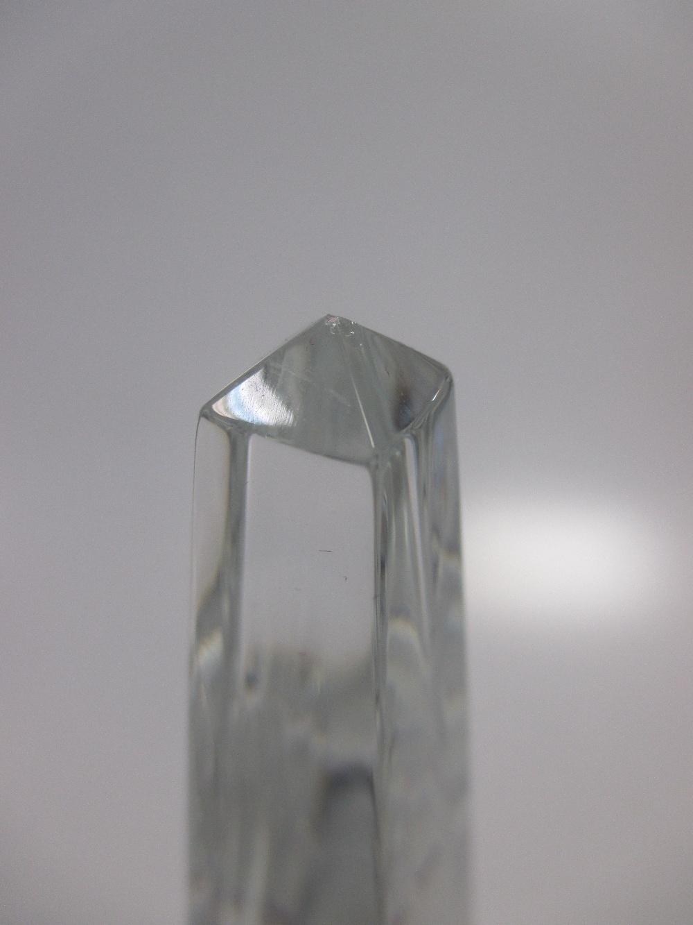 A glass obelisk by Baccarat in the original case 25cm high - Image 2 of 6
