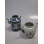 Two Chinese tea pots