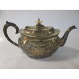 A Victorian silver teapot, 16oz