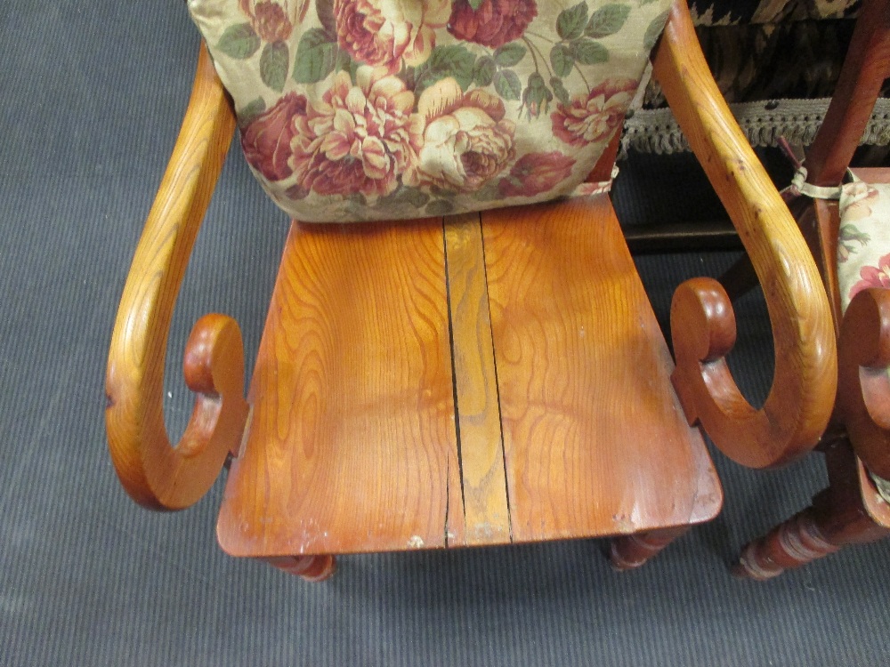 A pair of 19th century elm panel seat elbow dining chairs on turned legs (2) - Image 2 of 3