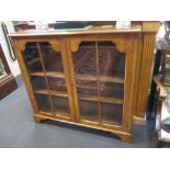 A late 19th century walnut bookcase 115 x 120 x 32cm