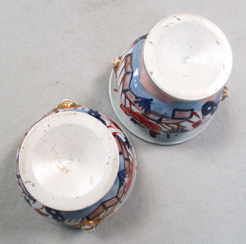 A rare pair of Mason's 'Japan Fence' pattern two handled pedestal salts, circa 1815, with shouldered - Image 7 of 7