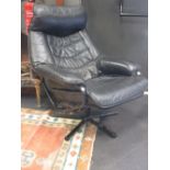 A Skoghaug Industri leather reclining chair