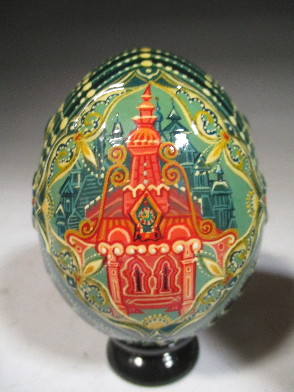 Thirteen various Russian painted eggs - Image 2 of 2