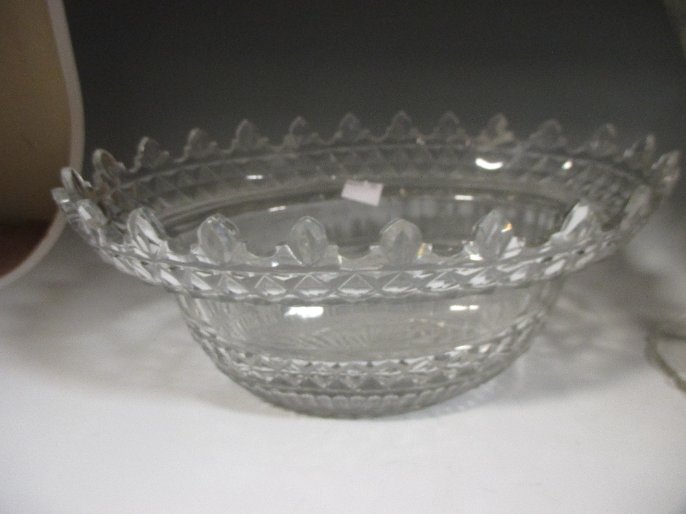 Julien, France, opalescent glass dish with birds & foliage, a cut glass bowl & two other glass bowls - Image 3 of 4