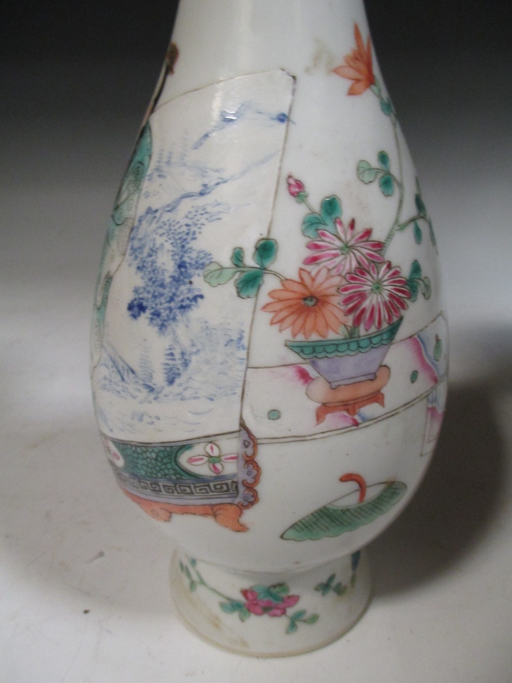 A 19th century Chinese export vase - Image 3 of 3