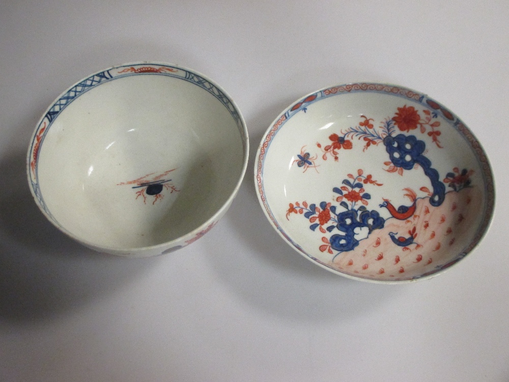 A Lowestoft tea bowl and saucer - Image 3 of 3