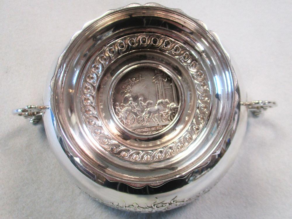 An 18th century French silver two handled wine bowl, maker's mark K.G, Paris 1750, of circular - Image 6 of 9