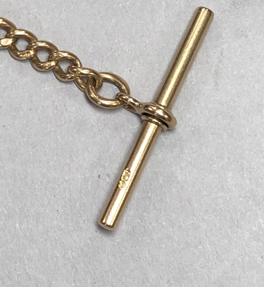 A graduated curb link watch chain, with T bar and one swivel catch, part marked for 18ct gold on - Image 3 of 5