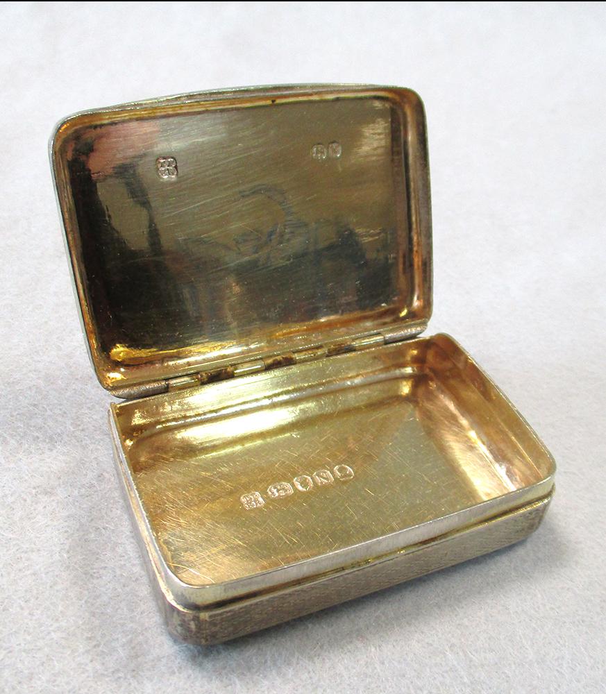 A George III silver snuffbox, by Phipps and Robinson, London 1808, of rectangular form, the body - Image 2 of 5