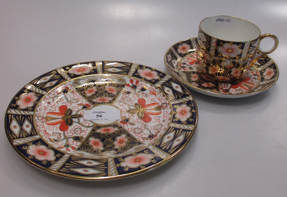 A Royal Crown Derby Imari pattern part tea service comprising of twelve trios of cup, saucer and