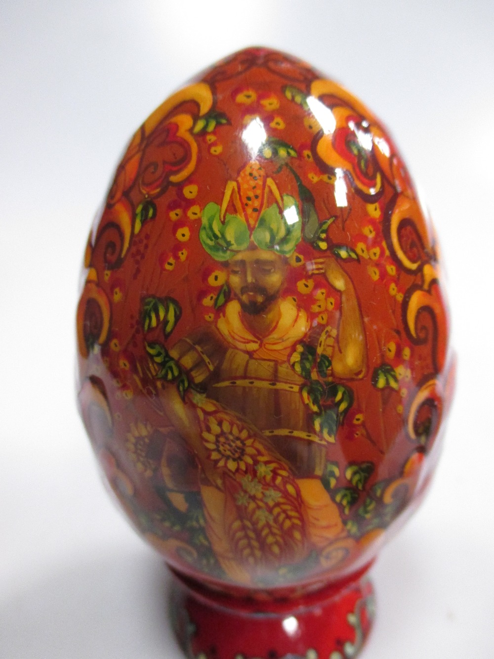 Various Russian painted eggs, all 20th century with religious and cultural scenes with - Image 2 of 5