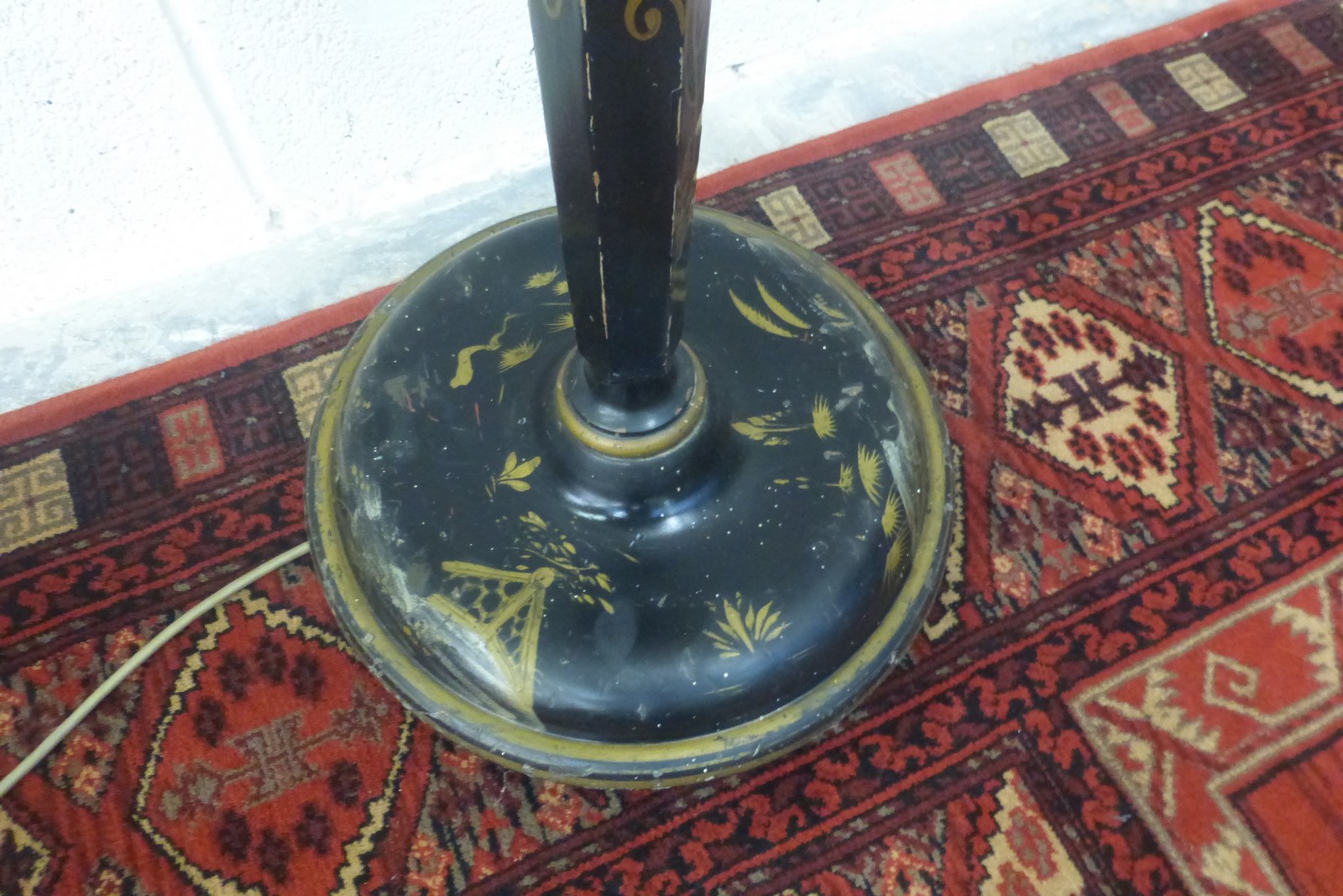An Edwardian chinoisserie lacquered standard lamp. - Image 2 of 2