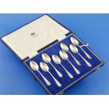 1977 Silver Jubilee; A cased set of eight silver Teaspoons, by Mappin & Webb, hallmarked