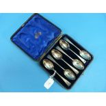 A cased set of six Edwardian silver Teaspoons, by John Round & Son Ltd., hallmarked Sheffield