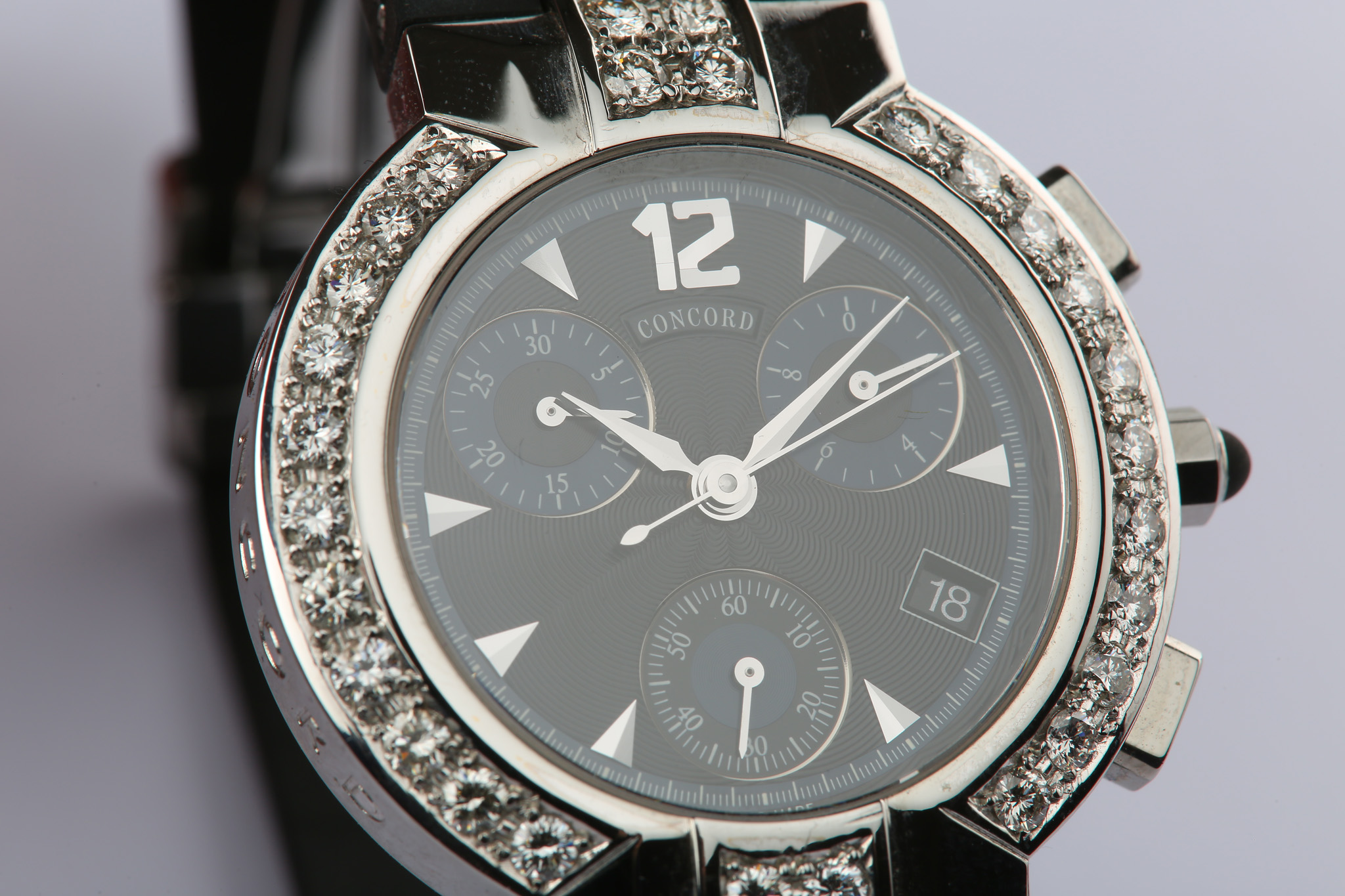 Concord. A stainless steel and diamond quartz calendar chronograph wristwatch. Model: La Scala - Image 3 of 7