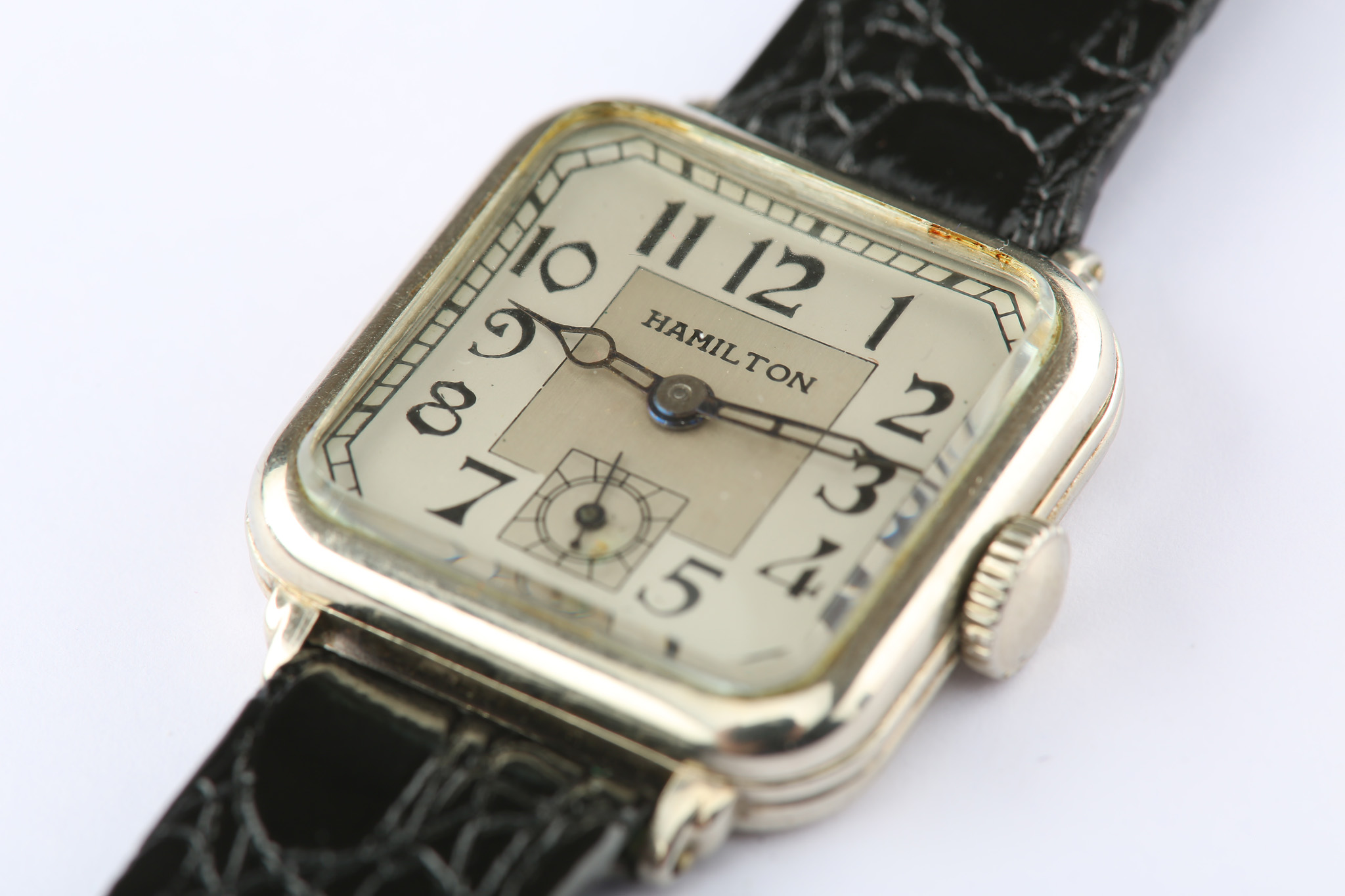 Hamilton Watch Co. A 14K white gold manual wind wristwatch.  Date: Circa late 1930's. Movement: - Image 2 of 5