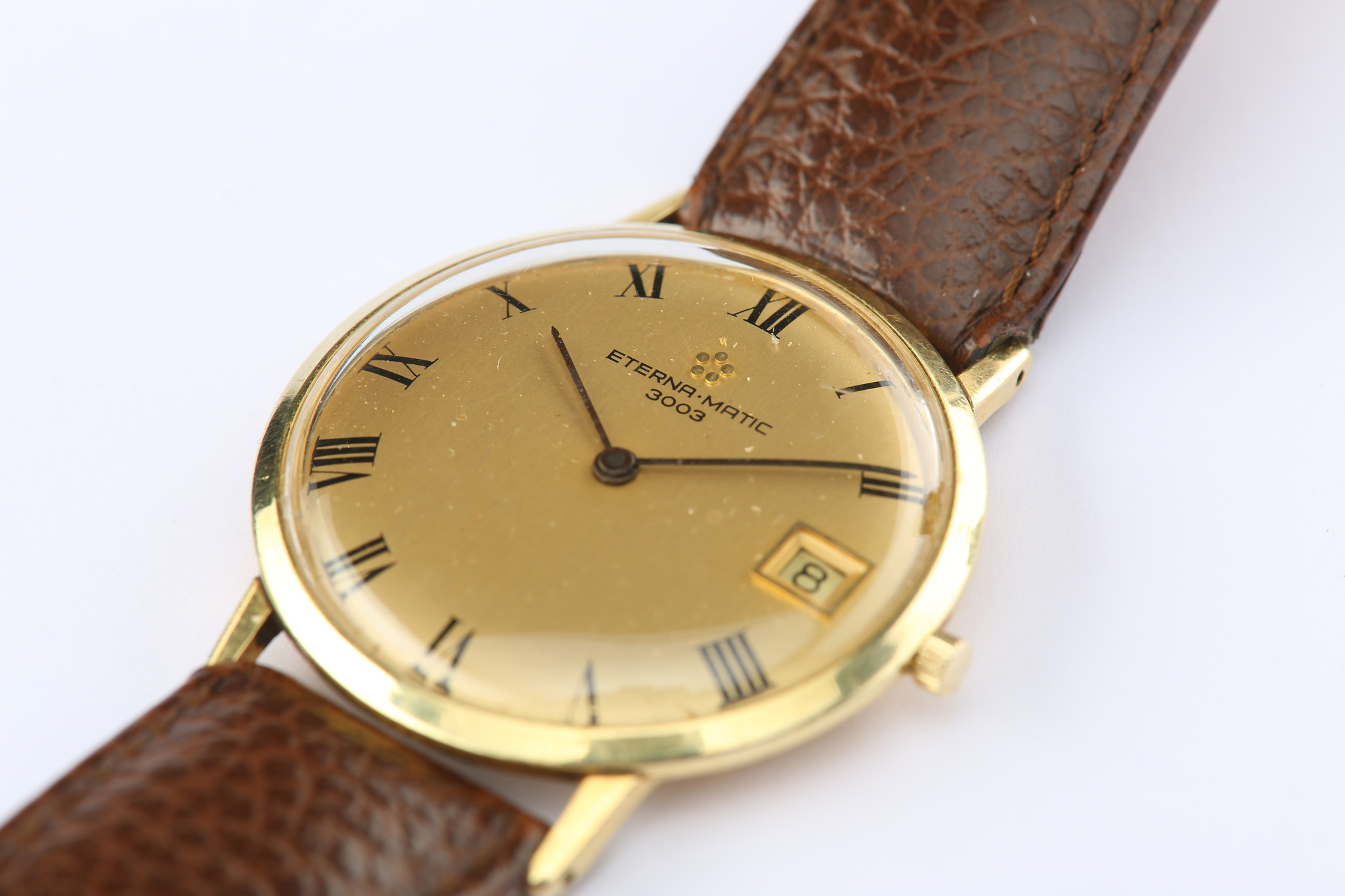 Eternamatic 3003. An 18K gold automatic calendar wristwatch. Model: 3003. Case reference: 744. Date: - Image 2 of 6