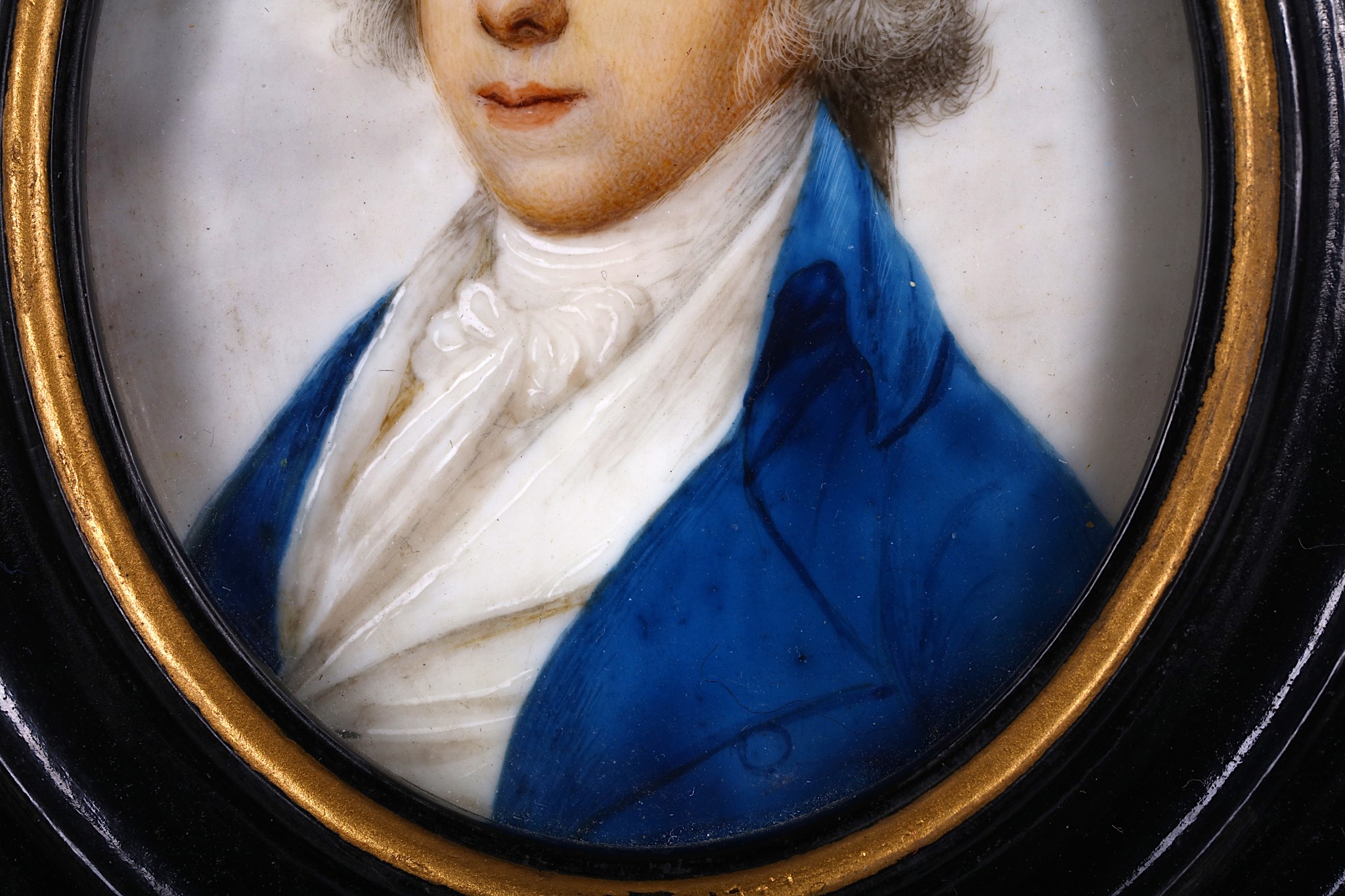 ATTRIBUTED TO THOMAS PEAT (BRITISH 1791-1831) Portrait miniature of a gentleman, in blue coat, white - Image 5 of 7