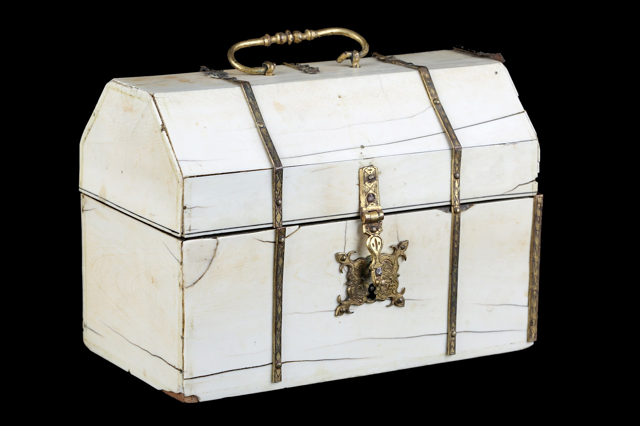 A 15TH / 16TH CENTURY ITALIAN IVORY AND GILT BRONZE MOUNTED CASKET of sarcophagus form, surmounted