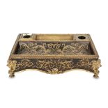 A MID 19TH CENTURY FRENCH ‘BOULLE’ STYLE TORTOISESHELL AND CUT BRASS DESK STAND / ENCRIER Of