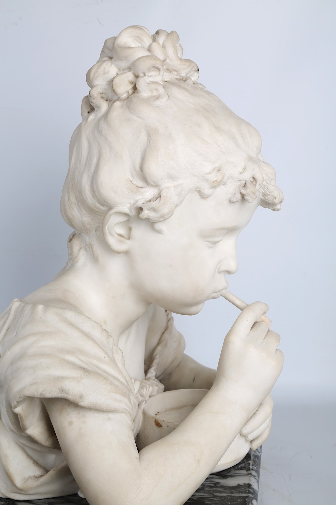 LOT TORELLI (ITALIAN, 1835-1896): 'SOAP BUBBLES', A MARBLE FIGURE OF A GIRL BLOWING BUBBLES ON A - Image 7 of 9