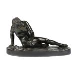 AFTER THE ANTIQUE: A 19TH CENTURY ITALIAN BRONZE FIGURE OF THE DYING GAUL the injured nude solider