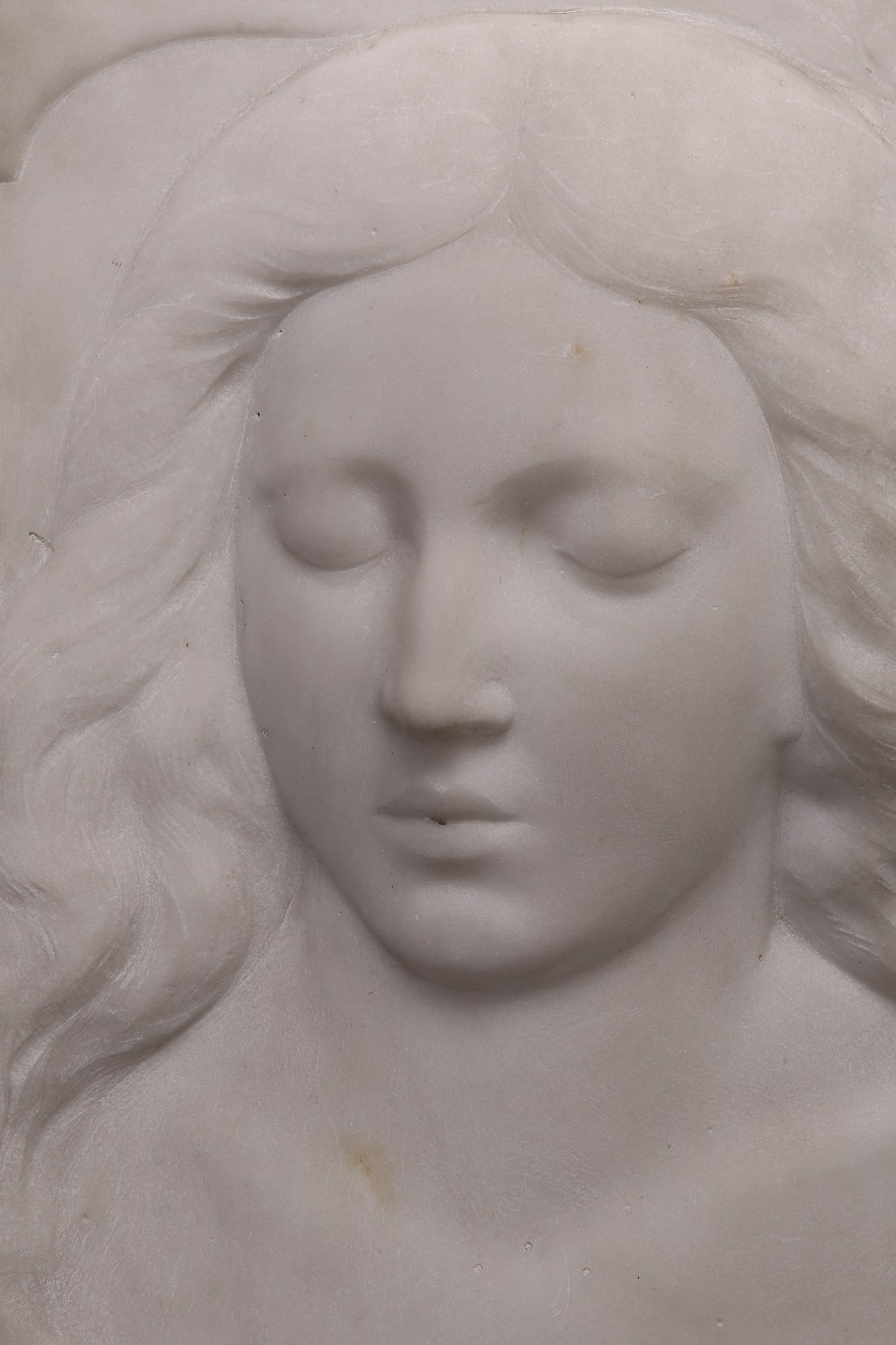 ALBERT MARQUE (FRENCH, 1872-1947): A MARBLE RELIEF DEPICTING A YOUNG WOMAN 'SLEEP' the nude figure - Image 2 of 6