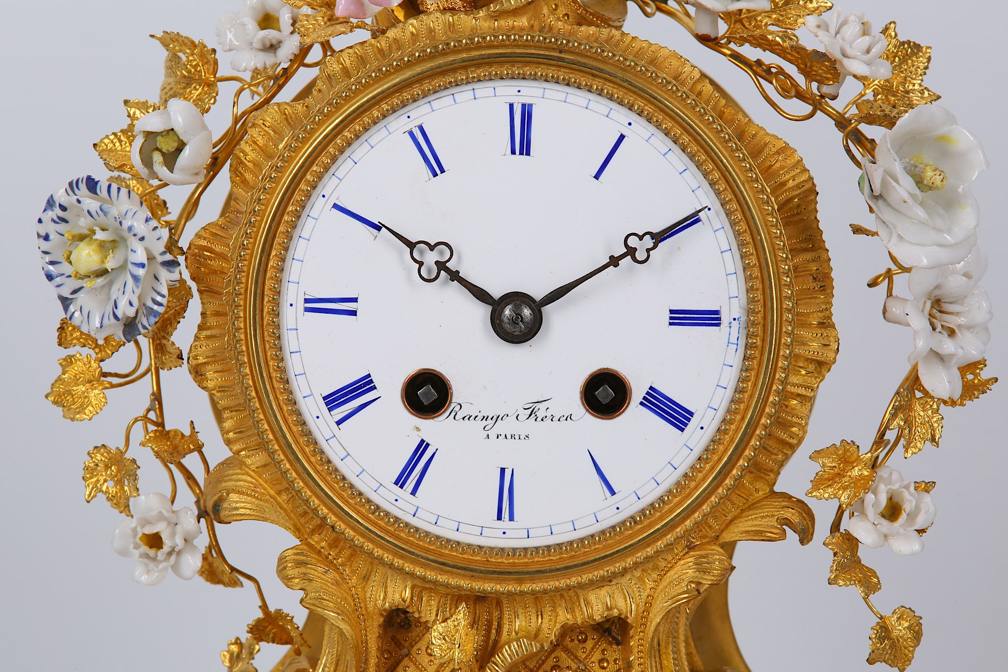 A MID 19TH CENTURY FRENCH GILT BRONZE AND PORCELAIN MOUNTED MANTEL CLOCK BY RAINGO FRERES, PARIS the - Image 2 of 9