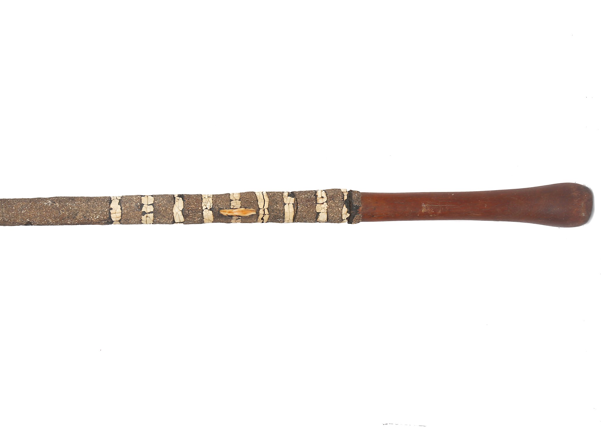 A BLOW PIPE WITH A QUIVER OF DARTS AND A MONKEY JAW, KORUBU TRIBE The blow pipe of long slender - Image 2 of 3