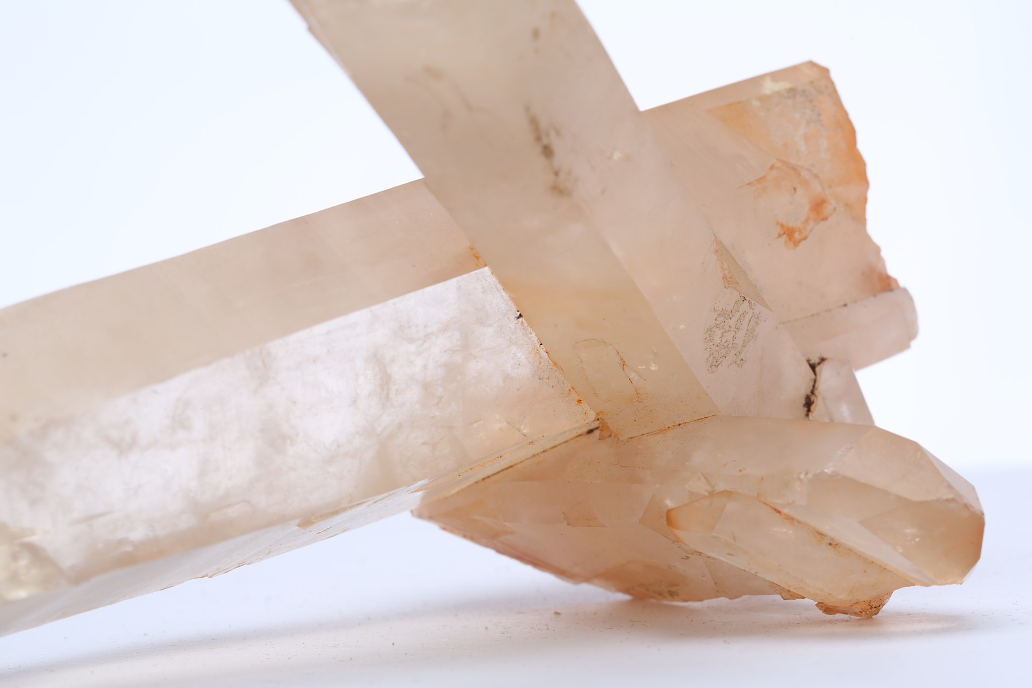 A ROCK CRYSTAL SPECIMEN  18.9cm high. - Image 3 of 4