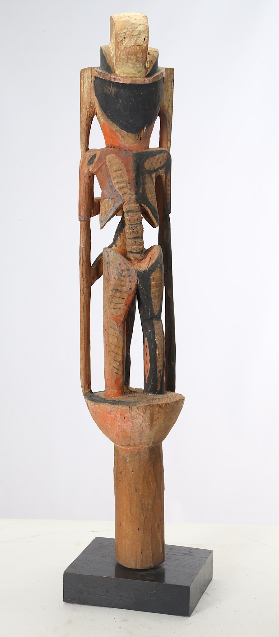 A PAINTED WOOD FIGURE, PAPUA NEW GUINEA Standing on a cylindrical base, the carved stylised figure - Image 6 of 6